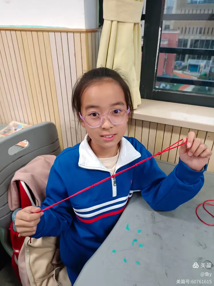 枫树山美联小学五年级编织社团结课